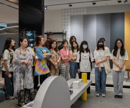 產(chǎn)學設計專訪 | 王琪：人才培養(yǎng)需打開向外看的通道，學生應成為藝術賦能產(chǎn)業(yè)的實踐者