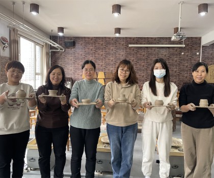 體驗(yàn)非遺熱辣滾燙――盛世長安小學(xué)開展“三八” 女神節(jié)陶藝制作活動(dòng)